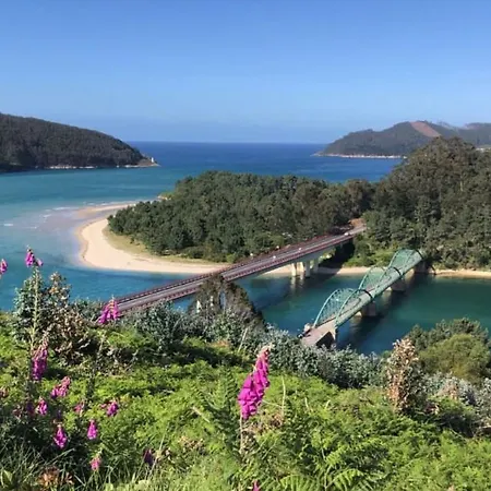 A Casa De Paco. O Barqueiro. * Porto do Barqueiro
