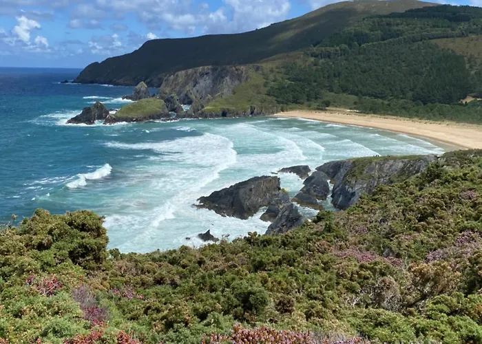 A Casa De Paco. O Barqueiro. Porto do Barqueiro